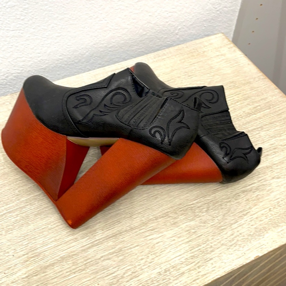 Never Worn Privileged Platforms